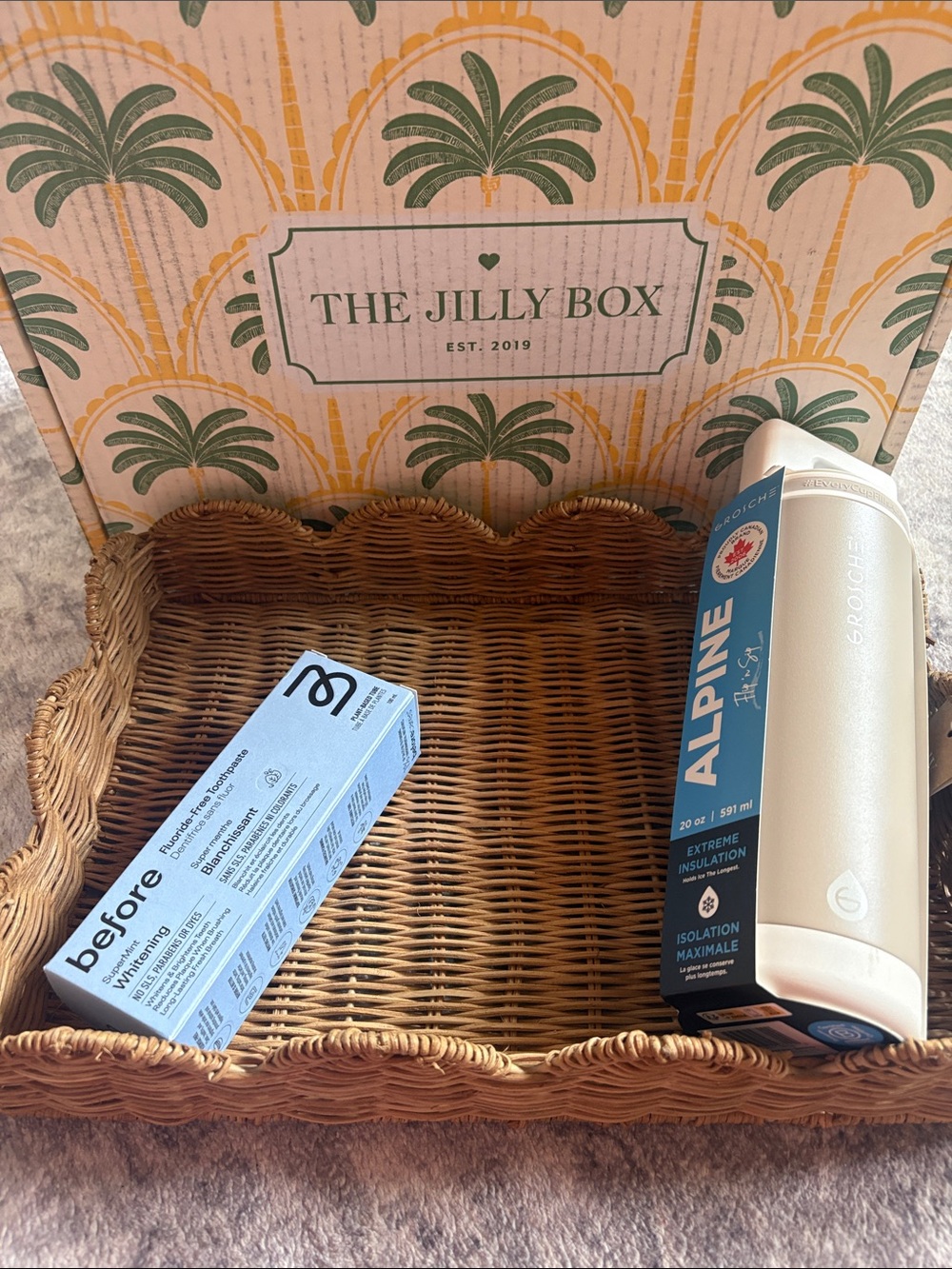 The Jilly Box summer 2026 items